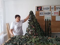 Волонтёры из Новоалександровки сплели 300 м² масксетей для бойцов СВО