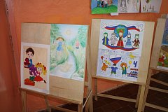 Финал проекта «Слышим каждого»: в Александрово-Гайском районе прошел фестиваль, объединивший поэзию, фольклор и семейное творчество