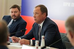  Роман Бусаргин принял участие в Совете округа под председательством Игоря Комарова