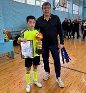 Первые голы и медали: юные футболисты из Александров Гая взяли серебро областного турнира