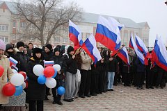 12-летие воссоединения Крыма с Россией александровогайцы отметили торжественным митингом