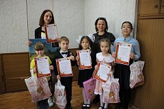 В Алгае наградили победителей конкурса рисунков «Этот День Победы!»
