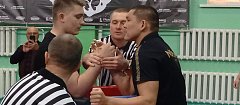 В Александров Гае прошел VI Открытый Чемпионат по армрестлингу