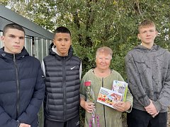 Ветеранов сельского хозяйства Новоалександровки поздравили с профессиональным праздником
