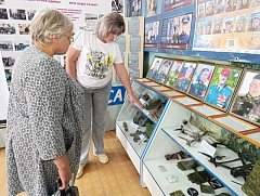 В Александрово-Гайском музее увековечат память героя СВО: мама Константина Бородкина передала материалы для «Альбома памяти»