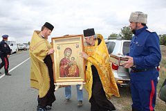 Александровогайский храм получил в дар написанные на Афоне иконы 