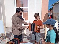 В Александров Гае открывают секреты игры на саратовской гармошке