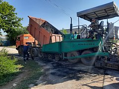 В Александров-Гае продолжаются дорожно-строительные работы