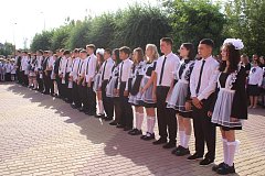 В Александрово-Гайском районе отметили День знаний