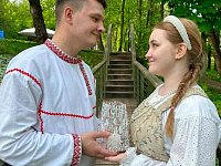 Пара из Саратовской области поженилась на выставке «Россия»