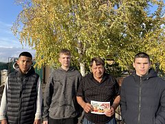 Ветеранов сельского хозяйства Новоалександровки поздравили с профессиональным праздником
