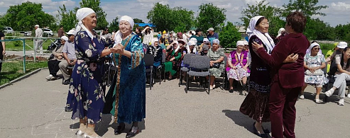 Александровогайские мусульмане отметили Курбан-байрам