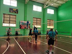 В Александрово-Гайском районе прошел турнир по волейболу