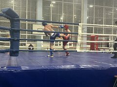 Блестящий дебют александровогайских кикбоксёров