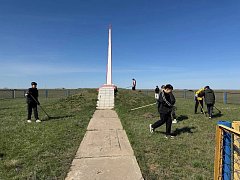 В Александров Гае облагораживают памятные места