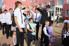 В Александрово-Гайском районе отметили День знаний