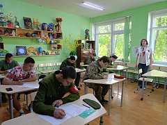 Команда Александрово-Гайского лицея завоевала серебро зонального этапа «Зарница 2.0»