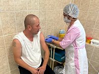 В Александров Гае продолжается вакцинация от гриппа