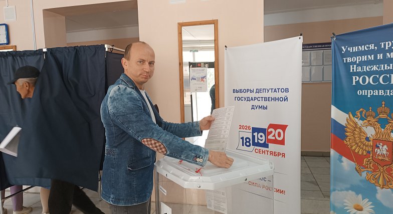 В Александрово-Гайском районе дан старт второму дню всенародного голосования 