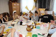 Культура в деталях: подопечные соццентра изучили казахский костюм на мастер-классе