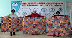 Тепло, которое объединяет поколения: в Александрово-Гайском районе возрождают традиции лоскутного шитья