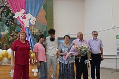 В Александрово-Гайском районе торжественно отметили День семьи, любви и верности