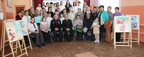 Финал проекта «Слышим каждого»: в Александрово-Гайском районе прошел фестиваль, объединивший поэзию, фольклор и семейное творчество