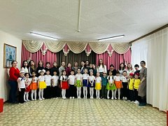 Литературный праздник «Страна весёлого детства» объединил юных александровогайцев