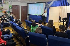 В Александрово – Гайской школе искусств молодой специалист 