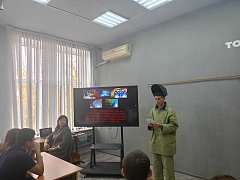 Школьников Александров Гая знакомят с программой «Профессионалитет»