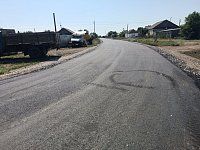 В Александрово-Гайском районе продолжается ремонт дорог