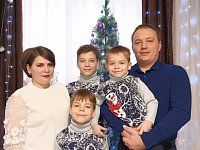 Многодетная семья из с. Александров Гай вошла в число победителей областного конкурса