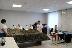 "Серебряные волонтеры" из Александров Гая шьют защиту от дронов