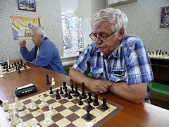 Юные шахматисты Александров Гая опередили сильнейших