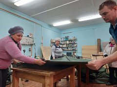 В Александров - Гае работает мастерская волонтёров
