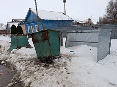 Мусорная вакханалия Александров Гая набирает обороты