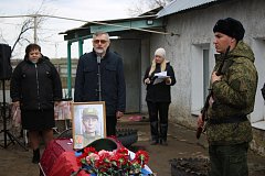 В Александров Гае простились с участником СВО Александром Шеповаловым