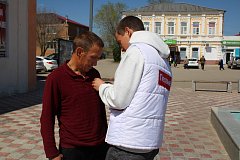 Александровогайские студенты присоединились к акции «Георгиевская ленточка»