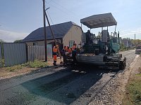 Новая дорога к школе: в Александровом Гае завершается долгожданный ремонт улицы Советской