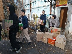 Волонтёры Александров Гая отправили бойцам СВО тонну заботы и тепла