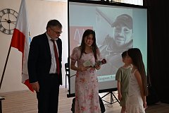 Подвиг, вписанный в сердце: в Александров Гае вручили ордена Мужества семьям погибших героев