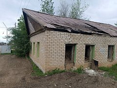 Проблема брошенных домов в Александров Гае: уютная старина или риск? 