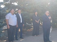 «Школа — это всегда о будущем»: директор Сергей Харьков поздравил учеников с началом учебного года