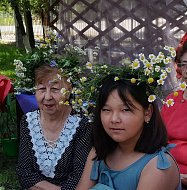 Белые ромашки счастья распустились в Александров Гае