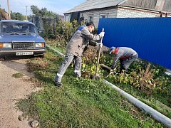 В селе Новоалександровке приступили к монтажу водовода