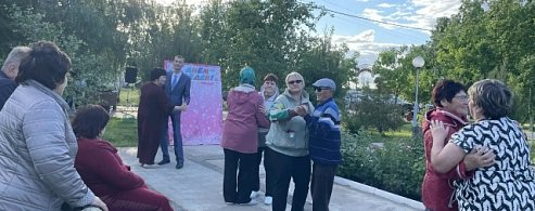 Соседство как искусство жить вместе: в Александровом Гае  отметили День соседей 