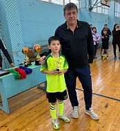 Первые голы и медали: юные футболисты из Александров Гая взяли серебро областного турнира