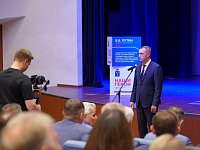 Первые участники программы «Наши Герои» встретились с Романом Бусаргиным