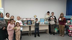 Александровогайская детская библиотека приглашает погрузиться в мир рождественских историй