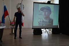 Подвиг, вписанный в сердце: в Александров Гае вручили ордена Мужества семьям погибших героев
